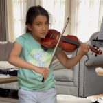 Shadmehr Aghili Instagram - سلام به همگى عزيزاى دلم اميدوارم حال دلتون عالى باشه. واسه اينكه اينستاگرم از يكنواختى در بياد و همش جنبه تبليغات كنسرت يا اهنگ نباشه دوست داشتم از فعاليتهاى روزمره خودمون هم واستون پست بزارم. درضمن اكانت ‏TikTok رو هم به زودى معرفى خواهم كرد و در اونجا ميتونيم بيشتر در برنامه و اجراها در ارتباط باشيم. دوستتون دارم هميشگى باشيد.