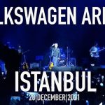 Shadmehr Aghili Instagram - سلام به همگى شما بهترينها ى دلم چقدر جاى اون عزيزانى كه نميتونن شركت كنن هميشه خالى هست. بسيار قدردان شما هستم، قسمتى از گوشه و كنار كنسرت استانبول تقديم به شما @shadmehrofficialfanpage editing: @arash_raouf @milad_moheb_a @vwarena