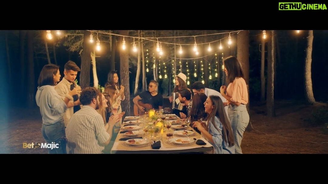 Shadmehr Aghili - 808.9K Likes - سلام به شما بهترينها و عزيزترينها اميدوارم كه اين ويديو رو دوست داشته باشید
جا داره يك تشكر ويژه هم از تلاش همكاران نازنينم براى خلق آهنگ ،ترانه و ويديو داشته باشم. آرزو ميكنم با اين ترانه لحظات شاد و قشنگى رو بسازيد
هم اکنون میتونید موزیک ویدیو رو از کانال یوتوب من ، رادیو جوان و پیج بت مجیک تماشا کنید
Sponsored By: @betmajic
Director: @arash_raouf
Lyrics : @amin_musica
Music: @hosenmusic
Arrangment & Mix :@houmanazma
Mastering: @mohamadfalahireal
Producer: @behdadkamvari
V.P Manager: @milad_baran
Guitar:@omidartin_music
accordion: @behnam.lashgari
Bass Guitar: @farid_elahi
Cover Design: @mrdanialahmadpour
Powered By: @radiojavan