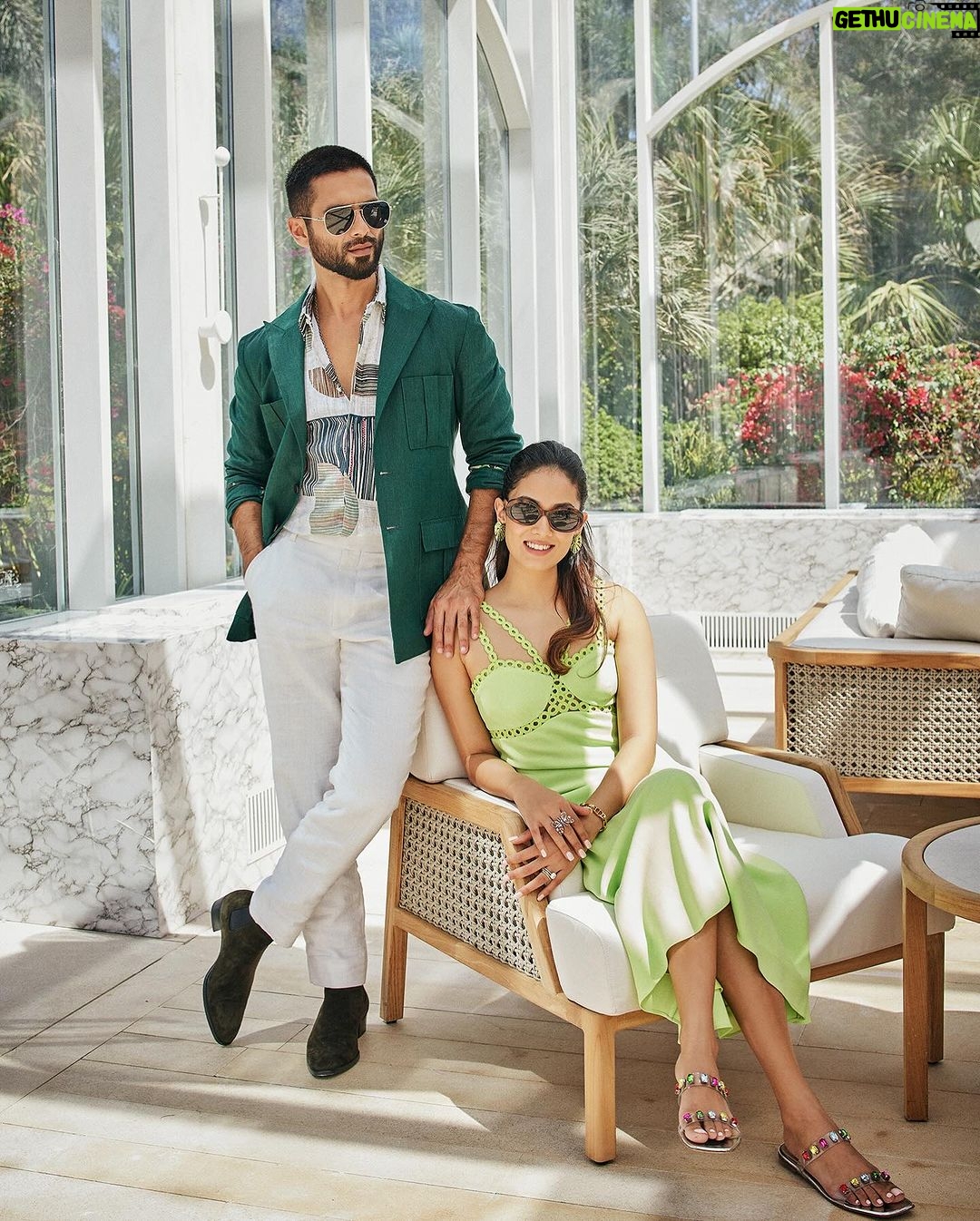 Shahid Kapoor - 2.4 Million Likes - MERE SONEYA 💕
