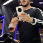 Shahveer Jaffery Instagram - The TECNO Phantom V Fold @tecnomobilepakistan #Unfoldyourdreams #PHANTOMFOLD5G #BeyondtheExtraordinary