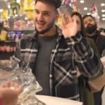 Shahveer Jaffery Instagram - I’ve applied for a Visa 🤫 #visaagaya #easybro #easypaisa