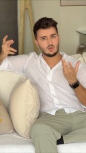 Shahveer Jaffery Instagram - A small story about going for shopping Original video: @raghid.rasha