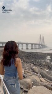 Shalini Pandey Instagram - I saw my Future through Motorola RazR’s lens! You can #FlipIntoTheFuture too by standing a chance to win the new Motorola phone now in Color of the Year - Peach Fuzz. All you have to do is click the top right corner of the video on Motorola India handle > use the instagram sequence feature, show us your best reactions to this futuristic event & upload! @motorolain #FlipIntoTheFuture Available on Amazon starting 12th January. #ContestAlert #MotorolaRazr #MotorolaRazr40Ultra #PeachFuzz