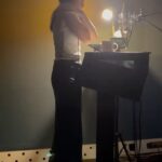 Shalini Pandey Instagram - Dubbing is challenging for me!! Like Extremely!! So, I go to any lengths to achieve it😺 I’m extremely grateful to my DIRECTOR here for just taking it all, in order for me to give my best😬 He makes sure that I fly high always:) Also he’s not on social media so it’s kinda cool to appreciate him behind his back 😬 AKSHAT VERMA for y’all guys! He’s the best🙌🏽🩶
