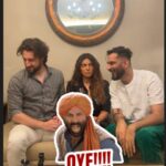 Shama Sikander Instagram - SA NE SA NE DEWAL Feat @jamesmilliron @shamasikander @thenitinmirani Audio - @shahbaz_cheema_jutt #réel #comedy #comedyreels #shamasikander #jamesmilliron #nitinnrmiranni