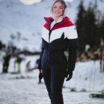Shama Sikander Instagram – The dance of the fire 🔥 on ice 🧊
.
.
.
#holidayvibes #geneva #shamasikander Courchevel, France