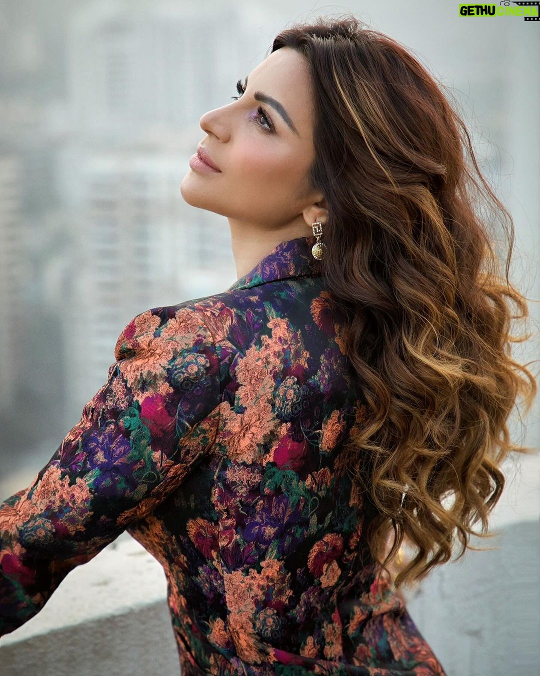 Shama Sikander Instagram - Take My Breath Away ❤️ . . . #staypositive #fridayvibes #shamasikander Mumbai, Maharashtra