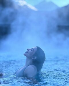 Shama Sikander Instagram - In Bliss😇….. DND!!! . . . #hotspring #pool #outdoorpool #heatedpool #shamasikander