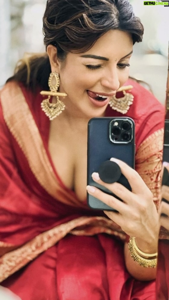 Shama Sikander Instagram - Hope these random cute photos bring a smile to your day! . . . #saturdayvibes #cutepictures #shamasikander