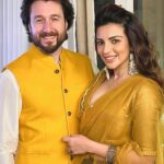 Shama Sikander Instagram - Diwali Doston wali….🪔😇♥️ . . . #diwali #friendsforever #shamasikander Mumbai, Maharashtra