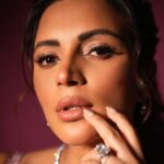 Shama Sikander Instagram - Embracing the festive glow in every drape, because elegance is my favorite accessory. Wishing you all a Diwali filled with lights, laughter, and the timeless beauty of tradition. . Make up & Hair - @makeupbykomalhiire Photographer - @arindamsikdar Managed by - @alishataimoor_ . . . #diwalivibes #festivewear #shamasikander