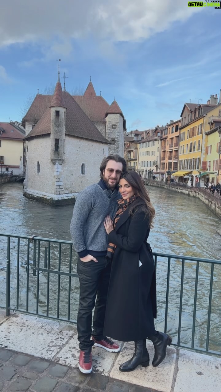 Shama Sikander Instagram - I am so Grateful you’re mine @jamesmilliron !!! To infinity and beyond 🥂♥️😇. #loversforeternity #youandi #inthisbeautifulworld #us #partners #iloveyou #jamsham #love #lifepartners #couplevideos #happyvalentinesday #mylove #lover #jamesmilliron #shamasikander