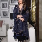 Shama Sikander Instagram - For @babasiddiqueofficial Iftar party 💜🦄 . . Make up - @falgunikapasi_mua Jewellery- @azotiique Photographer- @a.m.aperture . #iftaarparty #ramadaan #shamasikander Mumbai, Maharashtra