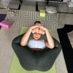 Shama Sikander Instagram - Flexing into the weekend with some Sunday flow. . . . #yoga #sundayvibes #shamasikander Mumbai, Maharashtra