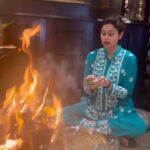 Shamita Shetty Instagram – Happy Dusshera everyone ❤️🦋 may Ma Durga bless your family and you with happiness , love and prosperity always ❤️🦋
p.s. : don’t miss the last part of video !!!👶
#dusshera #love #family #gratitude