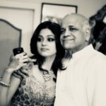 Shamita Shetty Instagram - Unconditionally love you to the moon n back! Miss u my Daddy ❤️🌸