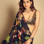 Shamita Shetty Instagram – And the festivities begin ! 🙆‍♀️❤️ 

Outfit : @rajattangriofficial ❤️
Jewellery: @golecha_jewels 
Hair : my lovely @kantamotwani @farzana.kromakay @kromakaysalon 
📸 @gohil_jeet 
 
#diwali #party #aboutlastnight #glam #ootn #festivities