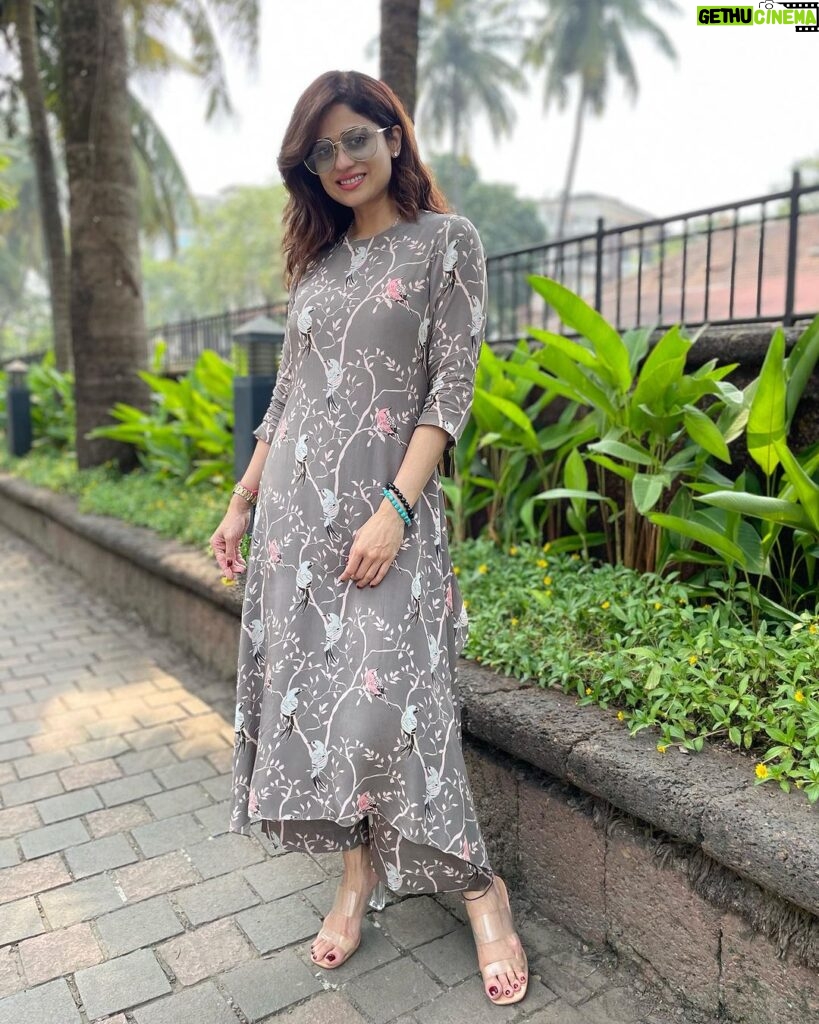 Shamita Shetty Instagram - A grateful heart ❤ A happy soul 🦋 Outfit : @nautanky @dipublicrelations #happysoul #love #gratitude #goa #happyvibes