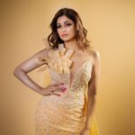 Shamita Shetty Instagram – In a world full of trends I wanto remain a classic !❤️

Outfit @mambocouture 
Designer @maherghalayiniprivate 
Jewellery @azotiique 
Stylist @stylebysaachivj 
Photographer @kakali_das_photography 

#shoot #style #glam #love #gratitude #ootn #glam