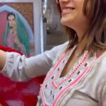 Shamita Shetty Instagram - Hear me out : I checked Google for my symptoms … and it turns out I’m just a shopaholic 🤷‍♀️ 📹 @kushalsampat 😛 #bazaar #shopaholic #shopoholicsanonymous #colors #traditionalwear #fun #love #gratitude #lifeisbeautiful #shamitaexplores