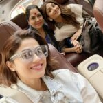 Shamita Shetty Instagram - Mi Familia♥️ @sunandashetty10 #FamilyTime #love #unconditional #BlessedWithTheBest