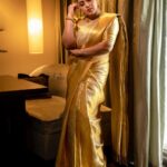 Shamna Kasim Instagram - Stay classy …. Costume: @kanchivaram.in Jewelry: @kushalsfashionjewellery Pics: @v_capturesphotography Hairstylist: @venkymakeupstudio Personal staff: @pranay_kohli