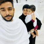 Shamna Kasim Instagram - Reached the holy Makkah and Madinah. Alhamdulillah praise be to Allah who gave us the good fortune to perform Umrah🤲