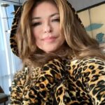 Shania Twain Instagram - Halloween’s approaching and you know what that means… I wanna be impressed by your Shania outfits! 🐆👀 #halloween