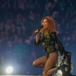 Shania Twain Instagram - Oh Canada, it sure does feel good to be home ❤️ And what an absolutely beautiful night in Toronto to kick off some more home country shows! Quebec, Montreal, Winnipeg, Saskatoon, Calgary, Edmonton, Vancouver - y'all are some of my favourite places to play and I'm so excited to be performing for you again, it felt only right to end the #QueenOfMeTour in Canada. Who's coming out to a show? Toronto, Ontario