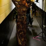 Shania Twain Instagram - Calgary! You were so awesome, you made me smile all night. You were my show in the arena and it was spectacular. Edmonton tonight lets see what you’re made of! 📷 @itsdarty & @fred_thiebaud Calgary, Alberta