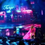 Shania Twain Instagram - You know I had to give a little extra drama with my outfit for the final US show of the #QueenOfMeTour - I love how much motion and dancing fabric is in these photos 💖 What a night in Fargo! 19,000 people scream singing along to every word, it felt super special. Now, we're in the final run of shows, ending tour in Canada felt only right... Winnipeg, see your beautiful faces tonight. Fargo, ND