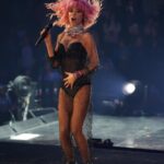 Shania Twain Instagram - Omaha! You put the Up! in my Giddy last night! And how awesome was my new friend Sarah?! Des Moines, it’s Friday night… Let’s go girls! 🤠 Omaha, Nebraska
