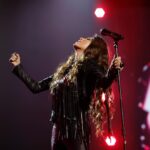 Shania Twain Instagram - #GRAMMYs week! 🌟 I spent Friday night with my talented friend - @jonbonjovi! Thanks @musicares for having me, it was a real honor to sing Bed of Roses, an absolute classic ❤️‍🔥 And I had fun hanging out with my boys @yunggravy @jellyroll615 @conangray at @republicrecords party! 📷 Getty (various)
