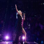 Shania Twain Instagram - Still on a high from Raleigh, what a fun show... and I got to meet so many awesome fans 🥰 Buffalo, you're up and it's Friday night - Let's party!