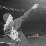 Shania Twain Instagram - Allison Cornell was such a talented and wonderful person. It was a privilege, as an artist, to have her on stage with me through a lot of my touring career. Feeling very sad to hear of Allison’s lost battle with cancer, her memory will live on but sadly another beautiful human has gone too soon from this world. Rest in Peace ❤️