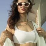 Shanvi Srivastava Instagram – Hows the josh!! 
.
.
.
@rao_pradeep12 
@gangstaa_official 
#yimmyyimmy #instareels #reelitfeelit #white #musicvideo #hindi #mumbai #styleinspiration #tayc #shreyaghoshal #jacquelinefernandez #love Mumbai, Maharashtra