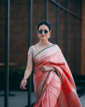 Shanvi Srivastava Instagram - Walking towards the wedding season be like …. 
.
.
.
Outfit @samyakkclothing 
Makeup @silverlinenailandmakeup @charvimuralidhar 
Photography @creativestudiossmg 
Jewellery @sulthandiamondsandgold 
.
#shanvisrivastava #shanvisri #swag #saree #indianwedding #indianwear #love #moments #life #instadaily #instafashion