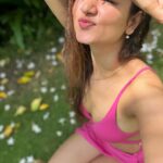 Shanvi Srivastava Instagram – Are you Vitamin K-😘 deficient? 
.
.
.
.
#shanvisrivastava #shanvisri #sunkissed #love #tuesdaymotivation #pink #sendingkisses