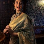 Shanvi Srivastava Instagram – Saree hits differently!!

.
.
.
All dolled up by @nisharakiran ! You’re the best lil one! 
Jwellery by @studio6jewels 💕
#shanvisri #indianwedding #shanvisrivastava #indianwear #weddinginspiration #love