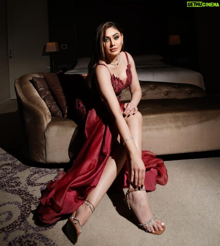 Shefali Jariwala Instagram - Beginning to look like Christmas… 🎅 🎄🌹♥️🍷🎁💃🏼 “Season to Sparkle.” Merry Christmas 🎄 🎅🎁💐🍷🧁♥️🌹💋💃 ❤️ #christmas #ootd . . . Shot by @isinghphotography Styled by @stylebytanii Outfit @adaaraofficial Jewellery @miranabymegha @affiliates_pr @makeup.yasmin @farukh.shaikh . . . #glam #chic #christmasiscoming #christmas #vibes #potd #instagood #red #love #instafashion Delhi, India