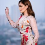 Shefali Jariwala Instagram – Grey area …
#mondaymood 
.
.
.
Styled by @stylebytanii
Beautiful outfit by @sahilkochharofficial
Jewelry by: @miranabymegha
 @affiliates_pr
@isinghphotography 
@makeup.yasmin 
@farukh.shaikh 
.
.
.
#ootd #instafashion #bling #love #mondaymotivation Delhi, India