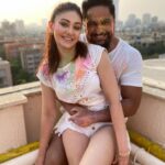 Shefali Jariwala Instagram - Don’t get too Naughty…😈💜 Happy Holi !!! ❤️🩵🩷🧡💙💛💜💝 @paragtyagi #holihai #holi #festive #colorful #positive #happiness #joy #abundance #nomondayblues #monday #potd #funtimes