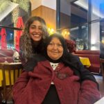 Shejoun Instagram – My date night with my queen 🤍

امي و حبيبتي و اختي وبنتي و دنيتي و حياتي و جنتي الله لا يحرمني 
 حبك و حنانك يا غلى ما أملك اغلى نعمة من رب العالمين احبج

الله يحفظكم و يحفظ غاليكم من كل شر 🤲🏾🤍