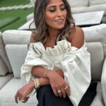 Shejoun Instagram - ‎ترقبوا البود كاست الجاي 🎙️ styling: @daylalstylist jewelry: @swarovski wardrobe: @boutiquen makeup: @ana.artista