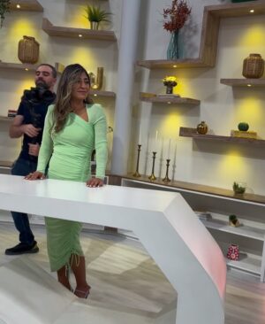 Shejoun Instagram - صباح الخير يا عرب ☀️

@mbcgrouppr
Stylist: @daylalstylist
Wardrobe: @harveynicholskuwait
Hair: @manalhairstylist 
Makeup: @makeup_maha_alghannam