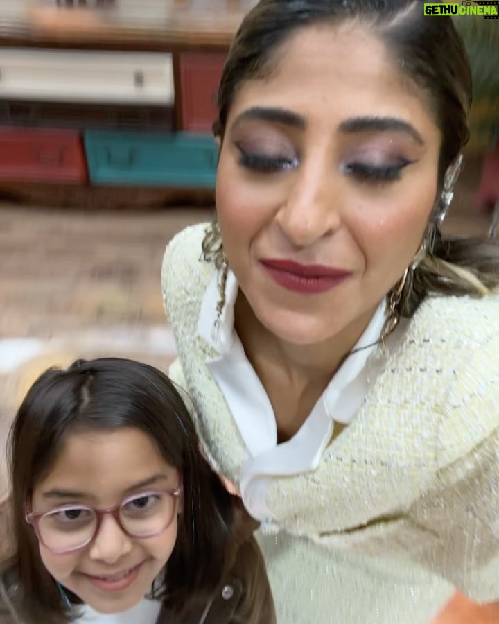 Shejoun Instagram - صديقي حماده احبك و صديقاتي الجميلات جنى و جوا احبكم 🤍 شوج والأطفال على تلفزيون الكويت 🇰🇼💫