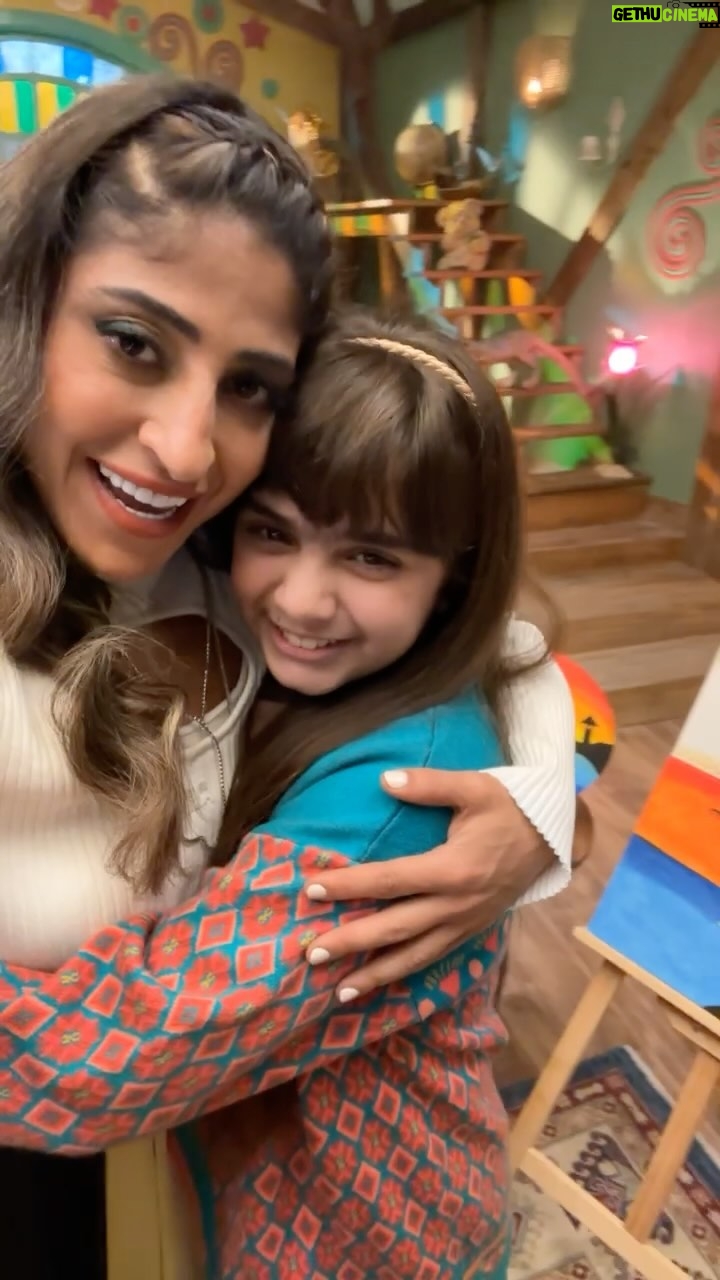 Shejoun Instagram - صديقتي الجميلة ايفا احبج 🤍 شوج والأطفال على تلفزيون الكويت