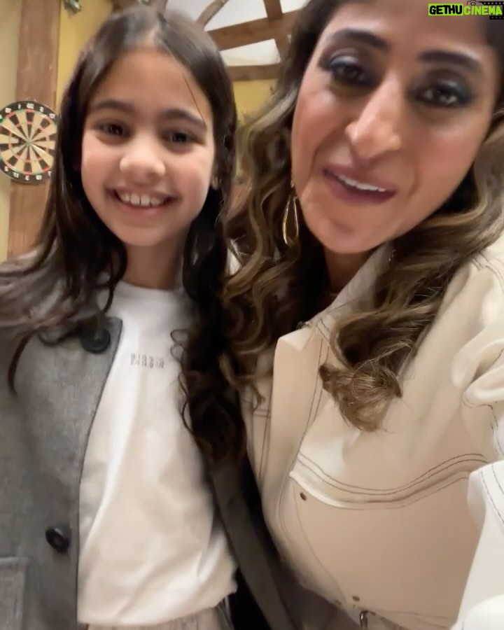 Shejoun Instagram - صديقتي الجميلة غزلان احبج 🤍 شوج والأطفال على تلفزيون الكويت 🇰🇼💫🤍