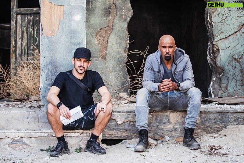 Shemar Moore Instagram - 🚨1 WEEK BABY!!!! Don’t miss the SEASON 7 PREMIERE of @swatcbs at 8pm on FRIDAY FEB 16th🚨 TUNE IN for our signature in your face ACTION and WILD chase through the streets on Mexico City 🇲🇽 . . 📸 @davinophotostudio